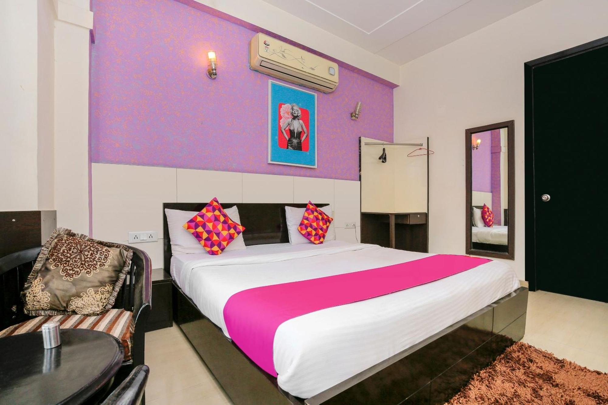 Hotel O Golf Stays Near Aravali Biodiversity Park Gurgaon Exteriör bild