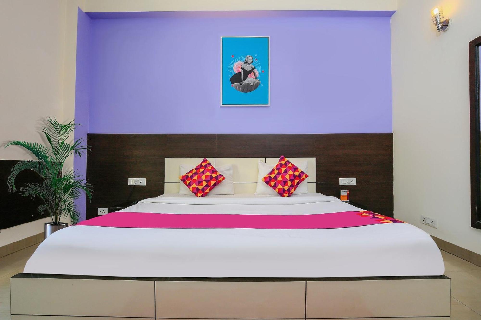 Hotel O Golf Stays Near Aravali Biodiversity Park Gurgaon Exteriör bild