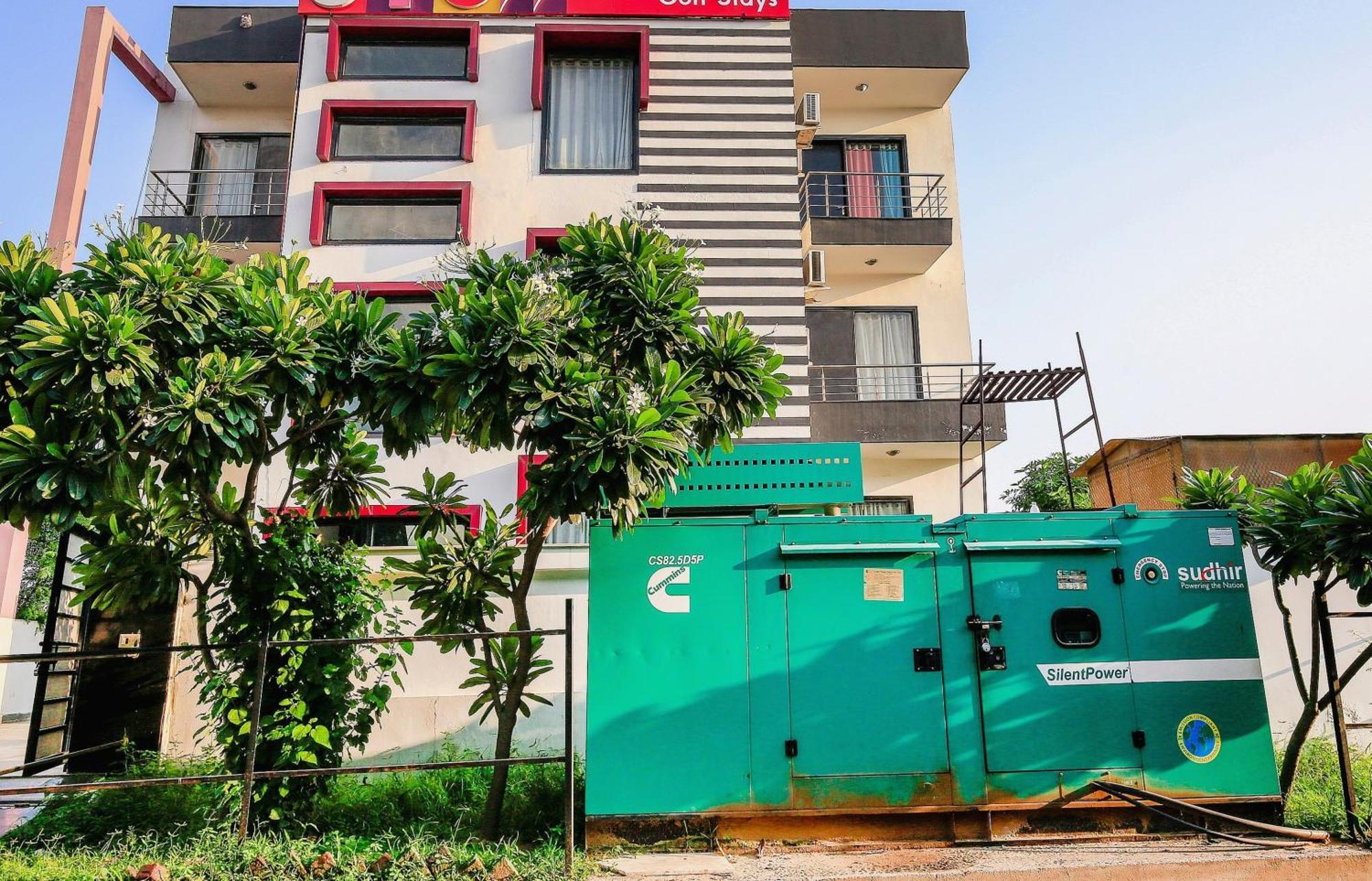 Hotel O Golf Stays Near Aravali Biodiversity Park Gurgaon Exteriör bild