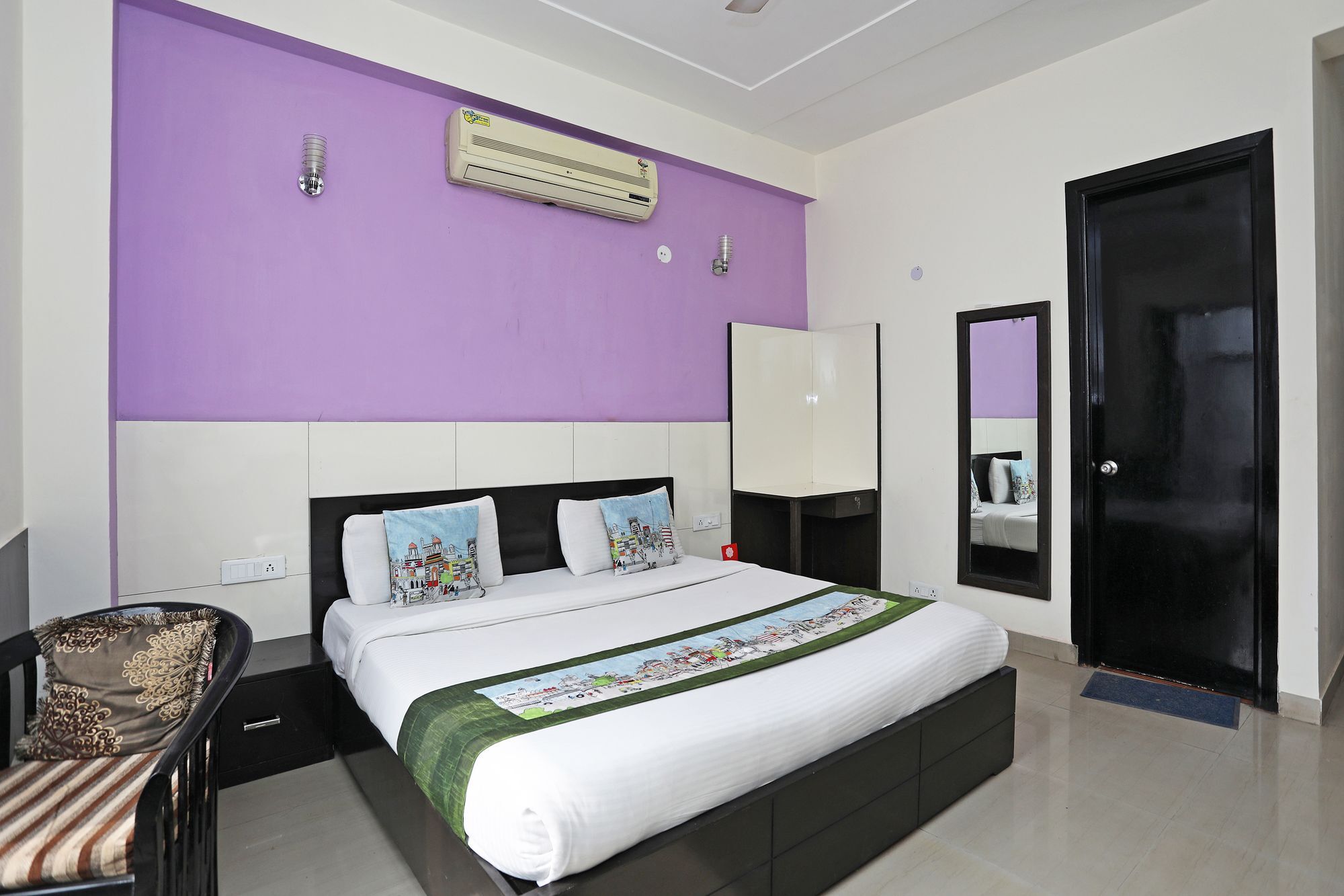 Hotel O Golf Stays Near Aravali Biodiversity Park Gurgaon Exteriör bild